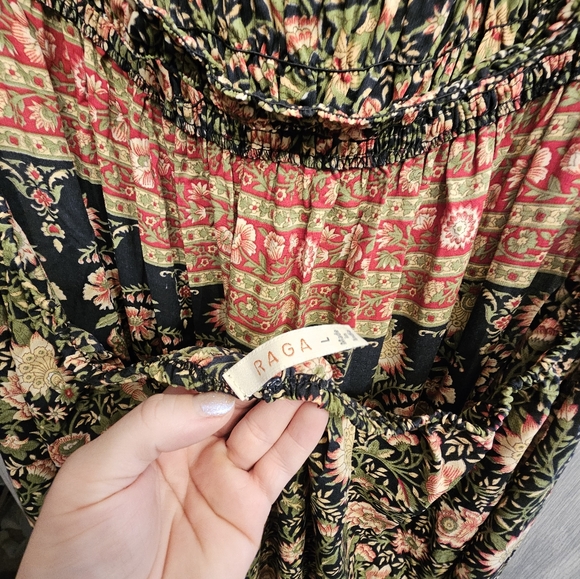 Large Strapless Raga Maxi Dress - Picture 7 of 7